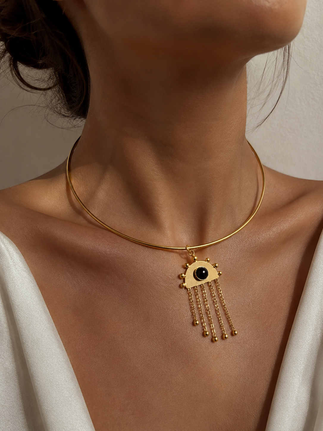 LUMEN EYE CHOKER