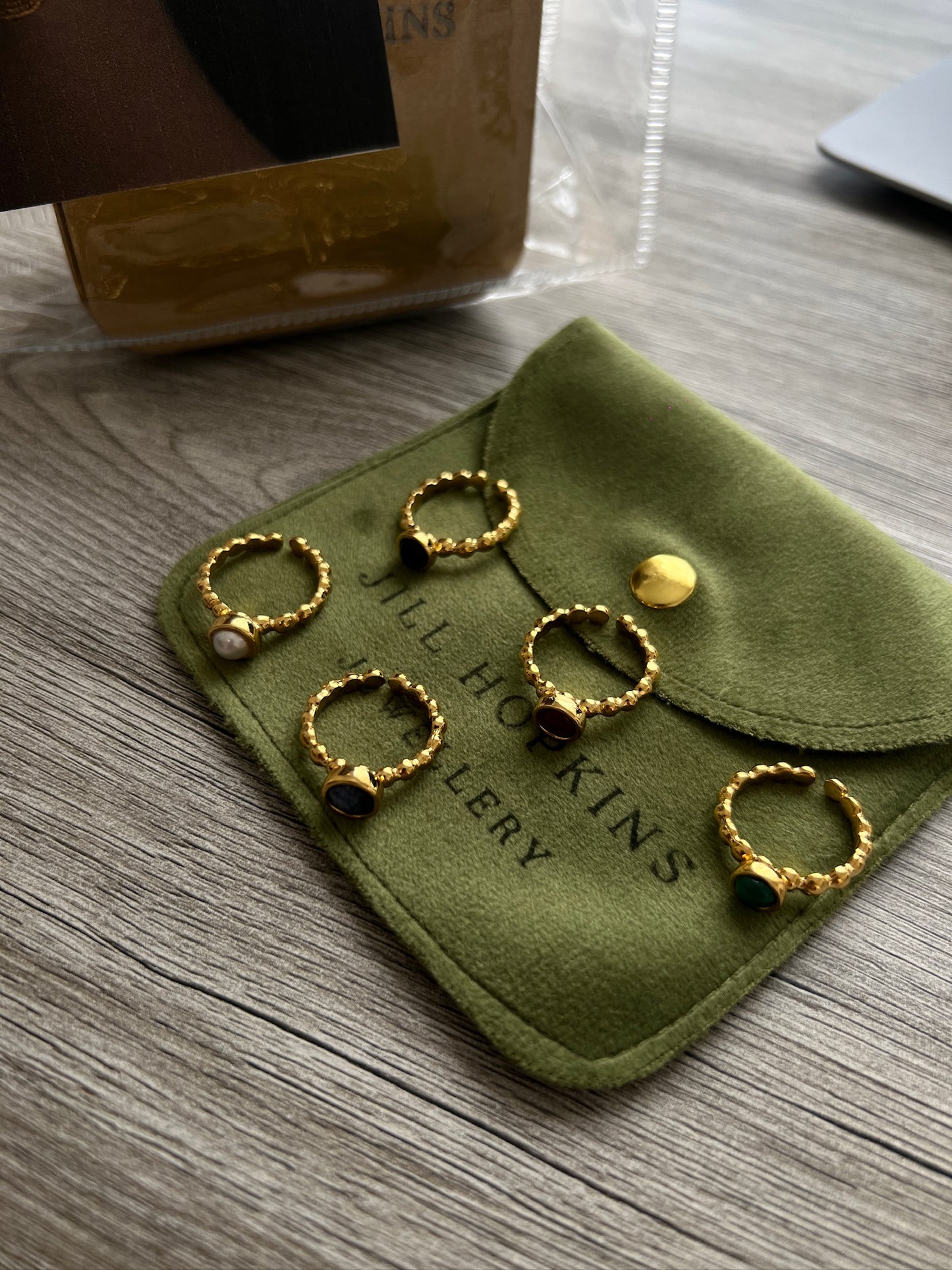 STONE DOTS RING