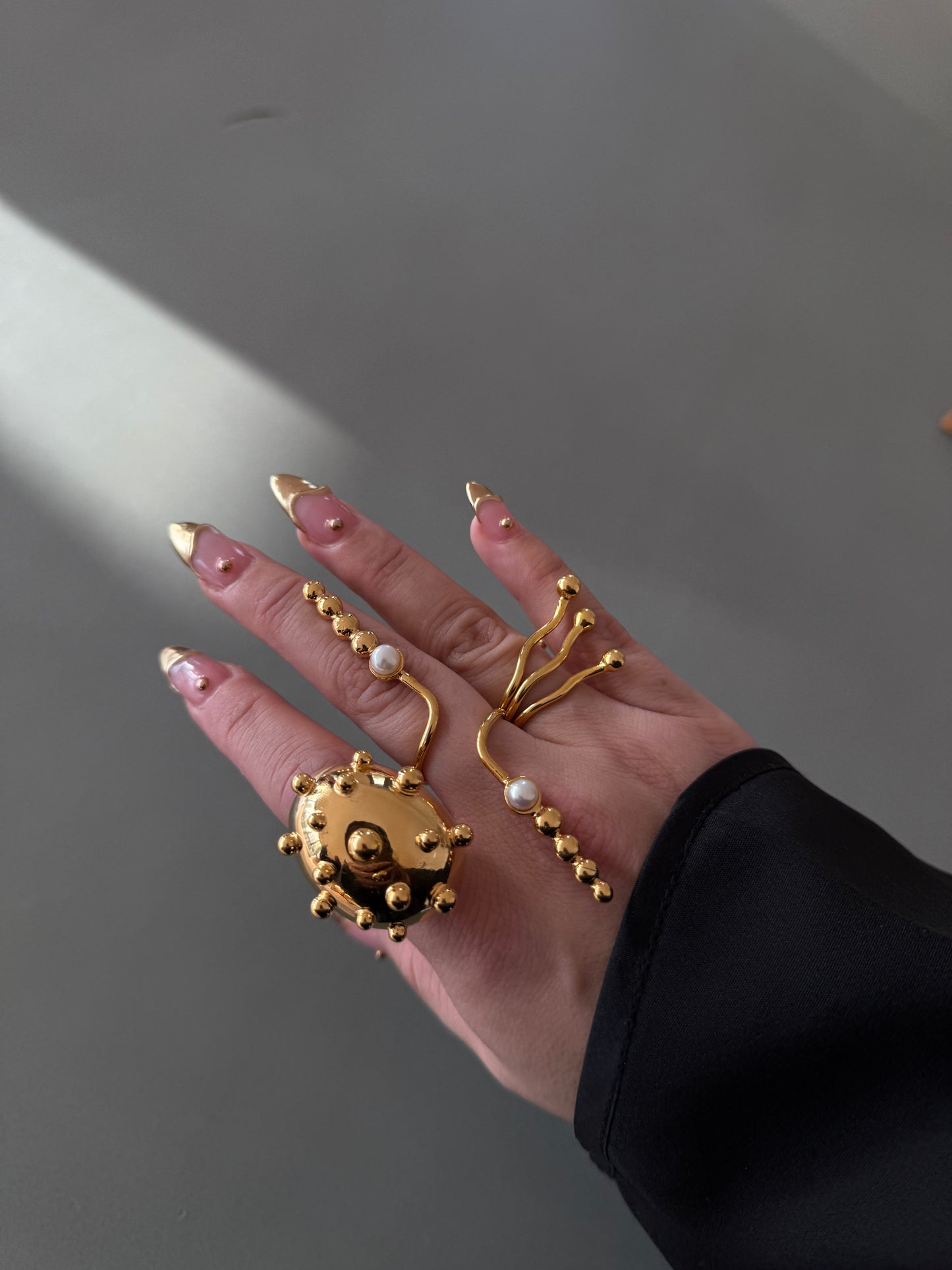 SG SPIRAL PEARL RING