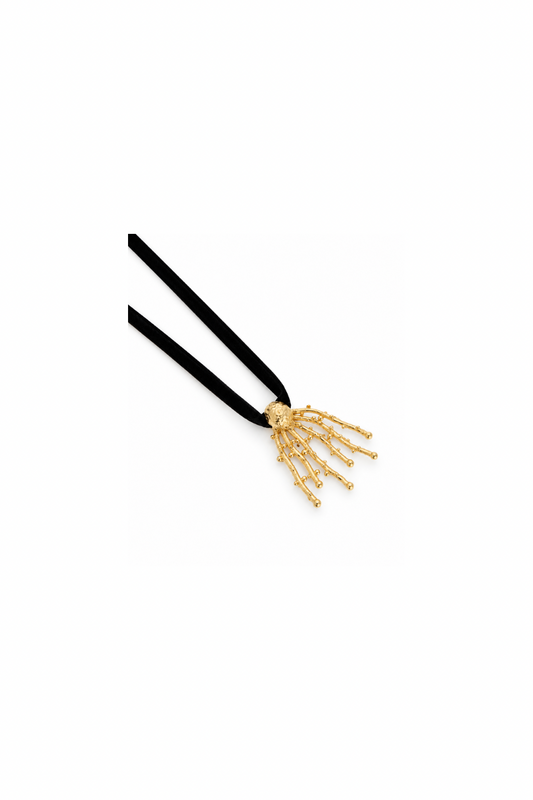 PECHO CHARM CHOKER